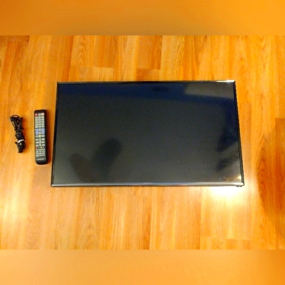 Samsung Other Samsung 32 Inch Smart Tv With Tv Stand Poshmark